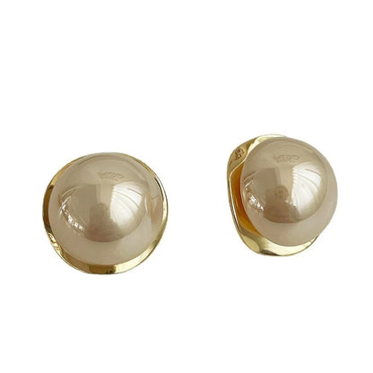Elegant Gold Tone Pearl Stud Earrings 3