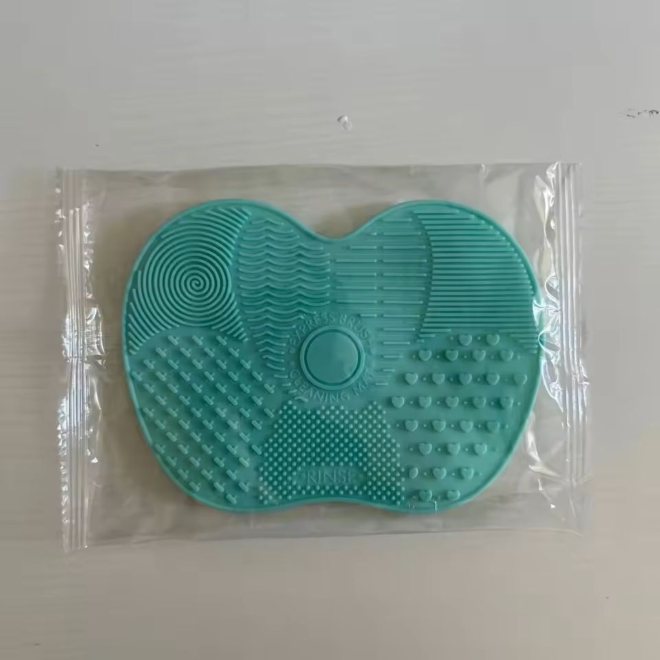 Silicone AppleShaped Makeup Brush Cleaner Pad With Suction Cup 9