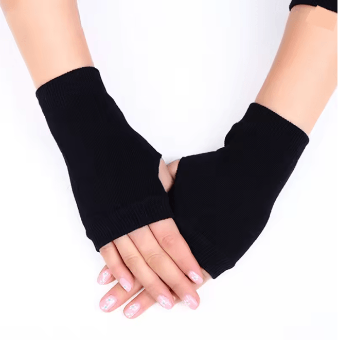 Chunky Knit Faux Wool Fingerless Gloves 12