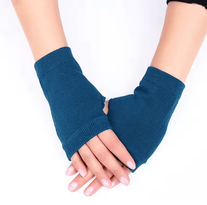 Chunky Knit Faux Wool Fingerless Gloves 15