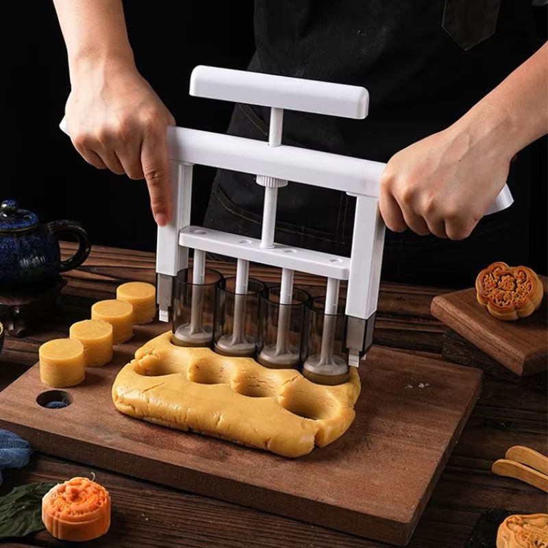 HandPressed Dough Quantitative Filler  Mooncake And Pastry Stuffing Separator For Baking Lovers 3