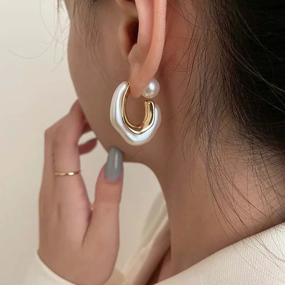 Elegant Metal Pearl Hoop Earrings