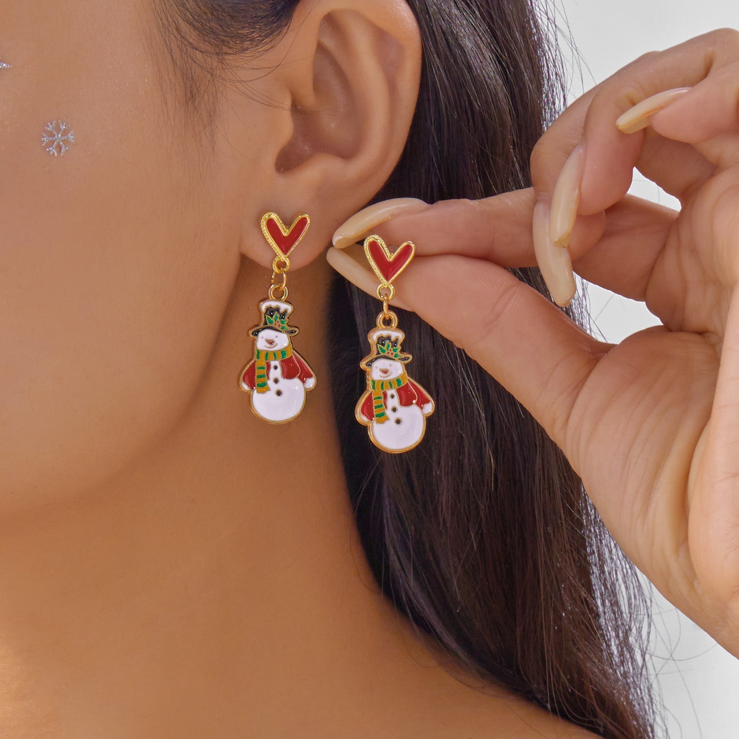 Cute Colorful Heart Gingerbread Drop Earrings for Women Funny Enamel Santa Claus Snowman Earrings Christmas Holiday Jewelry Gift
