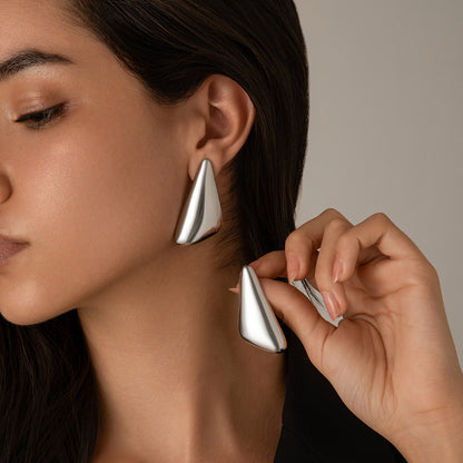 Ingemark Vintage Punk Smooth Metal Stud Earrings Women 2024 Trend Goth Geometric Piercing Earrings  5