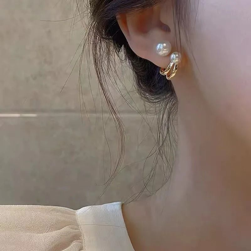 Irregular Pearl Double Hoop Stud Earrings 3
