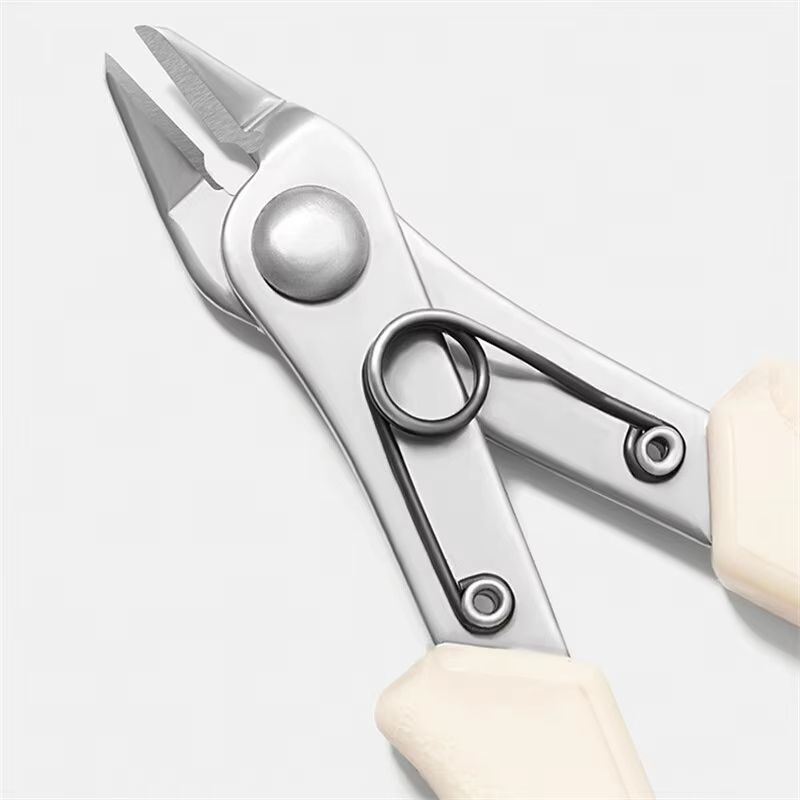 Precision FlatNose Diamond  Chain Removal Pliers 1