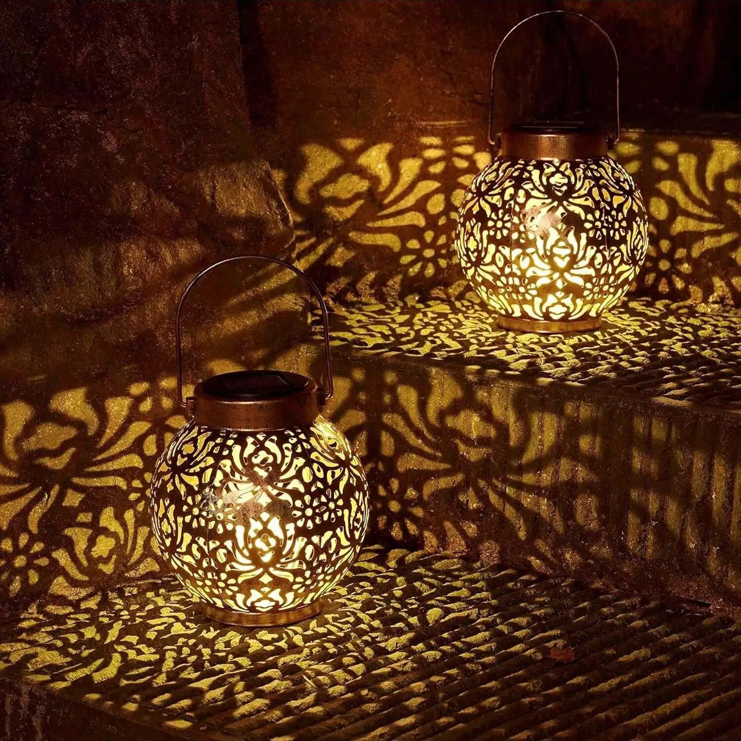 Waterproof Solar Hanging Lantern Lights Moroccan Decorative LED Garden Light Solar Metal Tabletop L 2