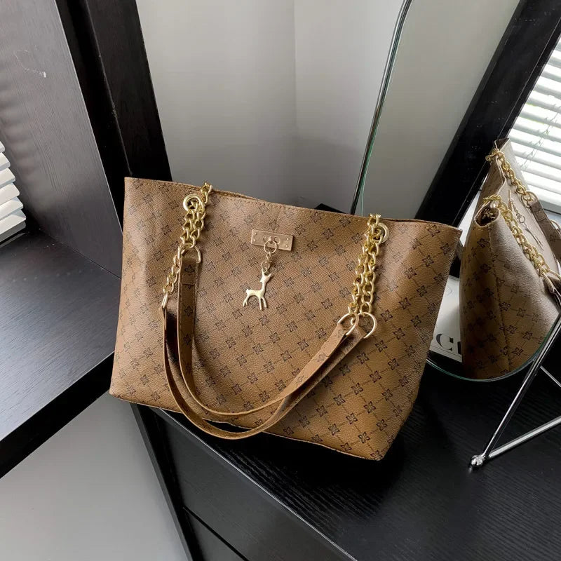 Fashion Largecapacity Shoulder Bag PU Leather Travel Handbag Retro Tote For Women Summer Work And S 7