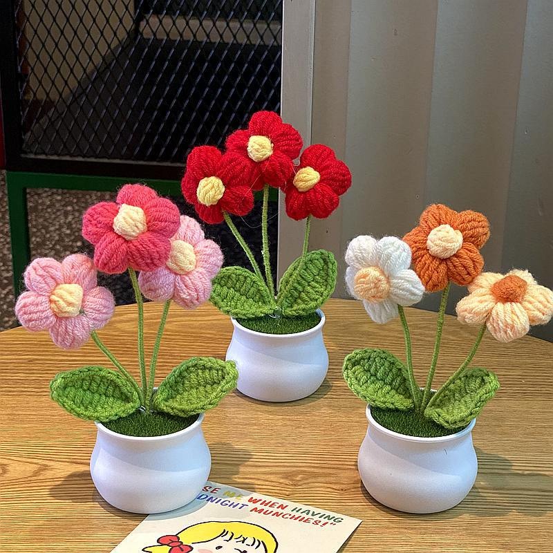 Handwoven Mini Potted Flower Rose Office Desktop Woolen Thread Ornamental Plant For Home Decor 1