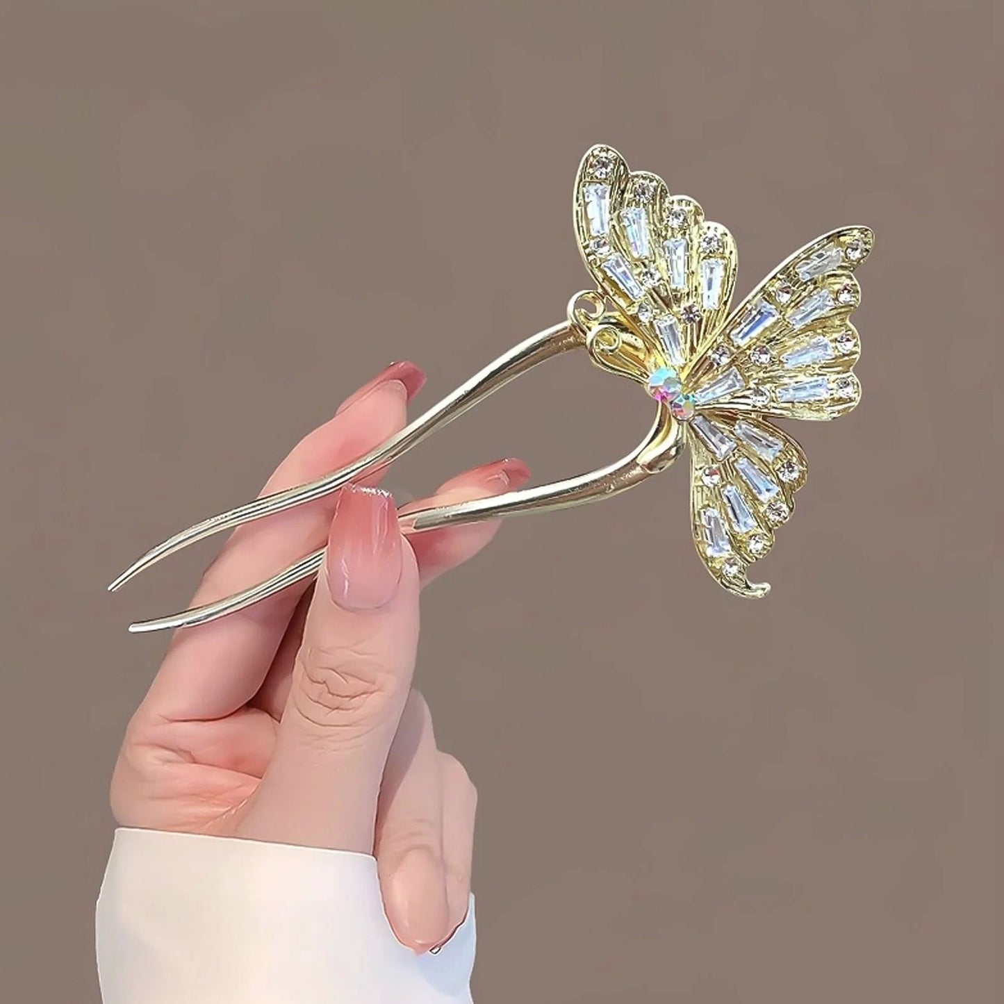 U Shaped Pearl Fan Hairpin 2