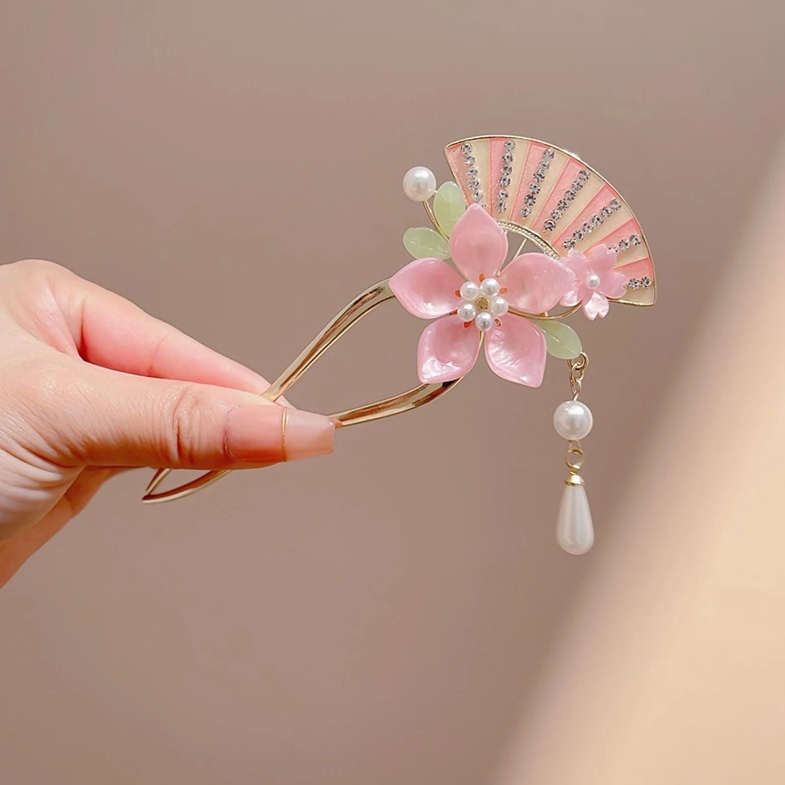 U Shaped Pearl Fan Hairpin 9