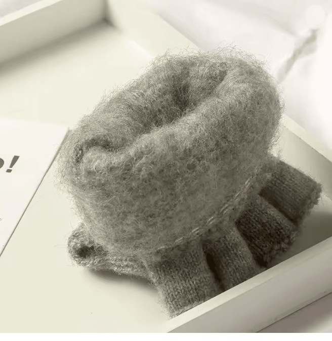 Warmknit Fingerless Winter Gloves 1