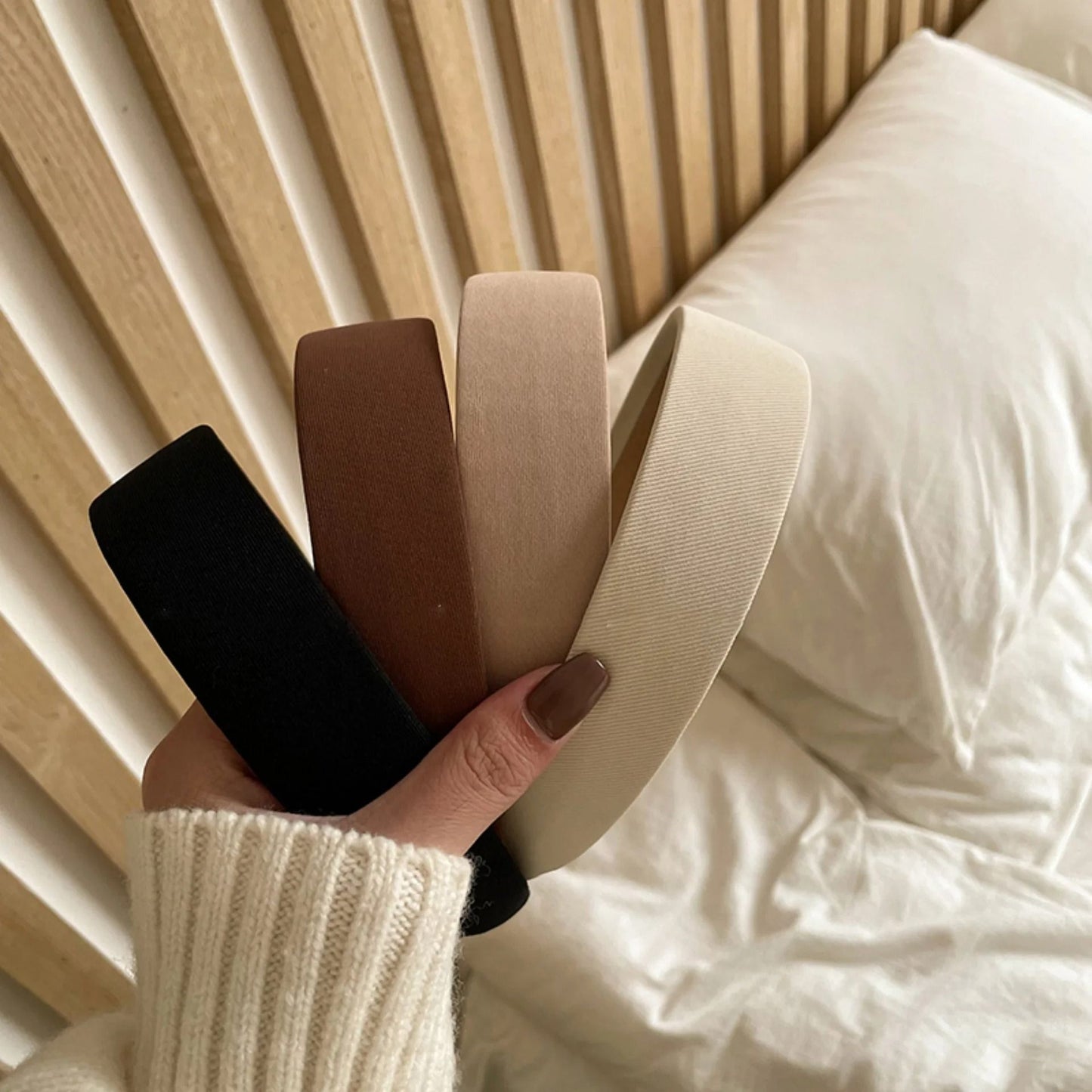 Elegant Wide Hair Pressing Band For Women 1