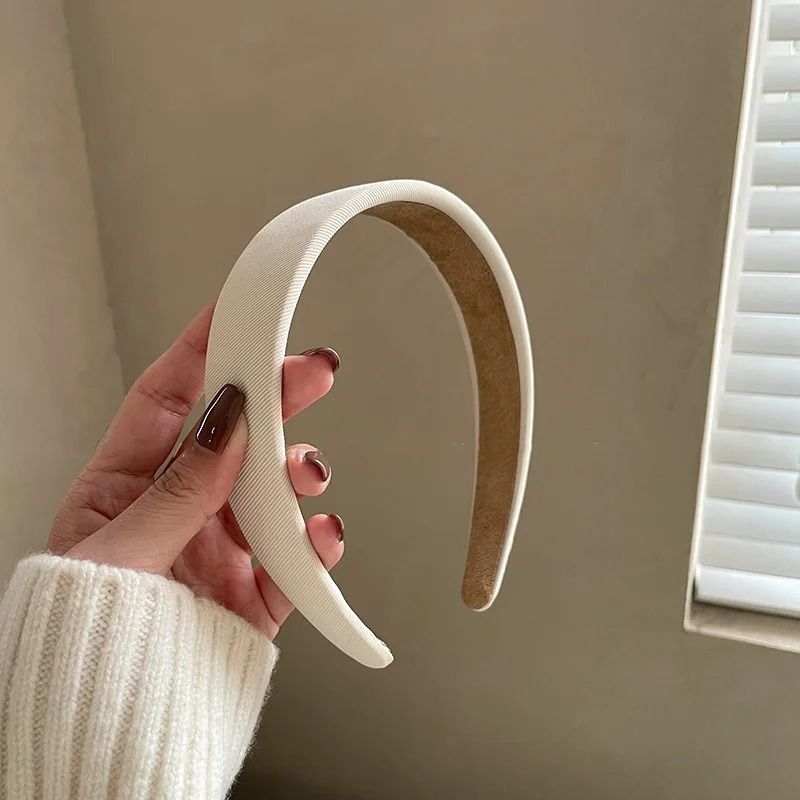 Elegant Wide Hair Pressing Band For Women 3