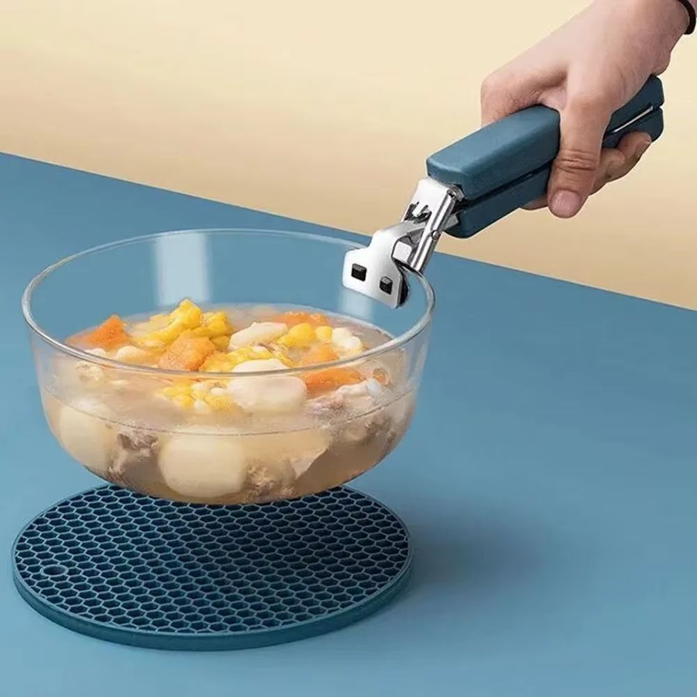 Tongs Kitchen Steamer And BBQ Clip  AntiSlip Pot Clamp For Microwave Oven And Tray Use 2