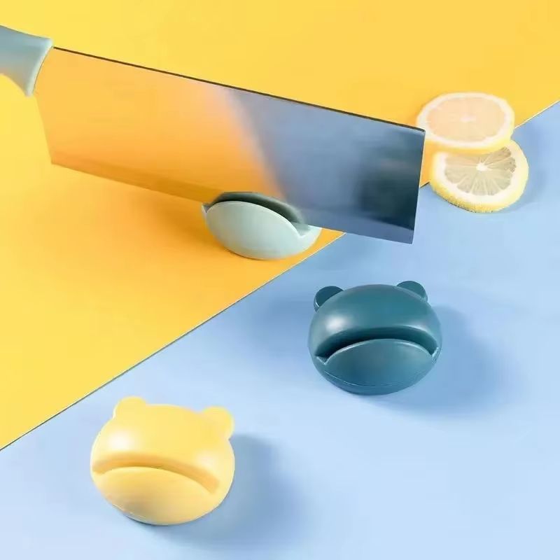 FrogShaped Mini Portable Multifunction Kitchen Knife Sharpener 2