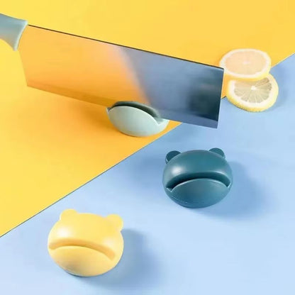 FrogShaped Mini Portable Multifunction Kitchen Knife Sharpener 2