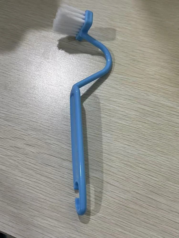 Curved Long Handle Toilet Cleaning Brush 4