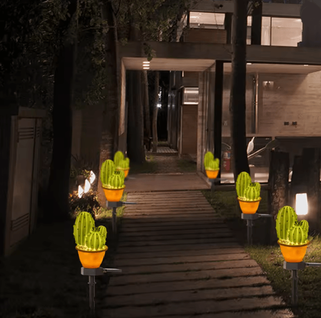 Solar Pineapple Cactus Garden Light 2