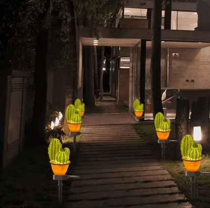 Solar Pineapple Cactus Garden Light 2