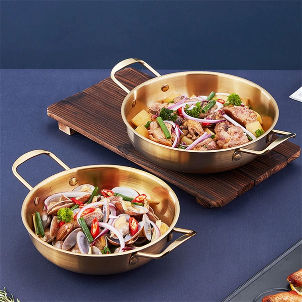 Stainless Steel Cooking And Serving Pan With Handles 3