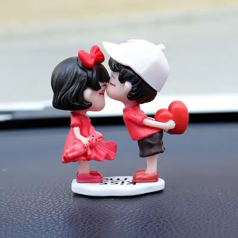 Loving Drive Couple Car Dashboard Figurine  Cute Cartoon Kiss Ornament For Couples  Car Interior De 2