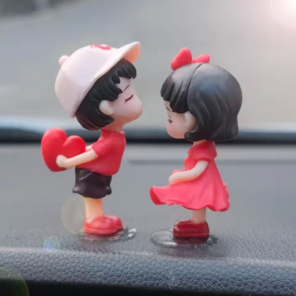 Loving Drive Couple Car Dashboard Figurine  Cute Cartoon Kiss Ornament For Couples  Car Interior De 8