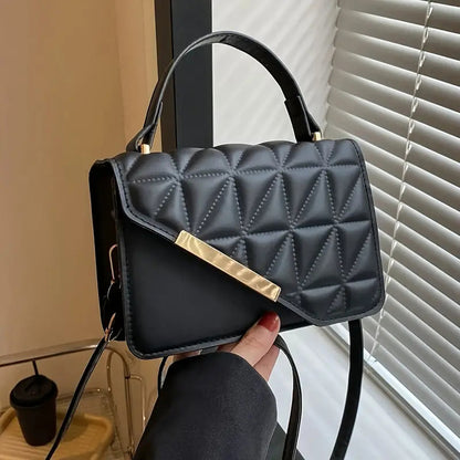 Elegant temperament black ladies bag, fashionable versatile single shoulder shoulder bag, diagonal crossbody style