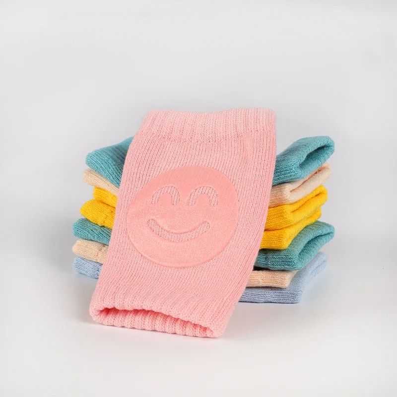 Baby Knee Pad Non Slip Crawling Protector 1