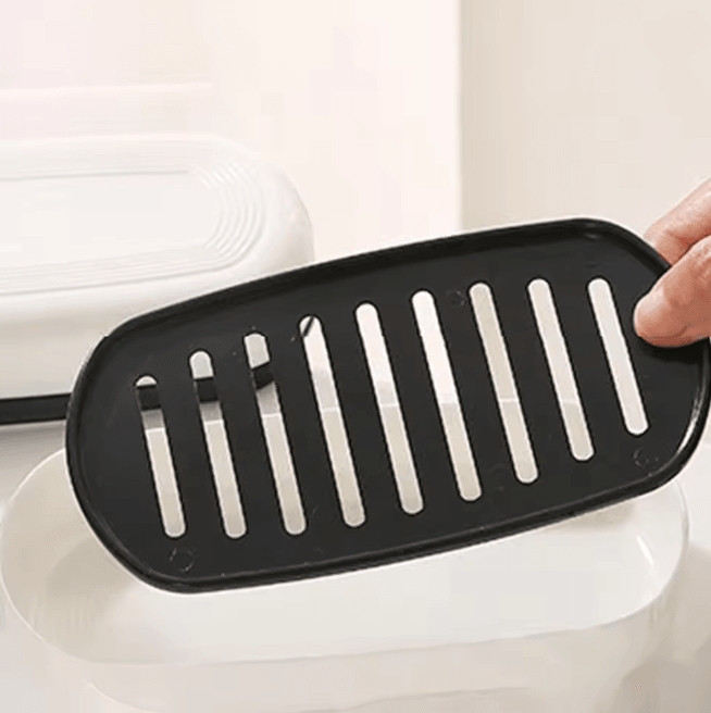 PortableDoubleLayer Draining Travel Soap Case 2
