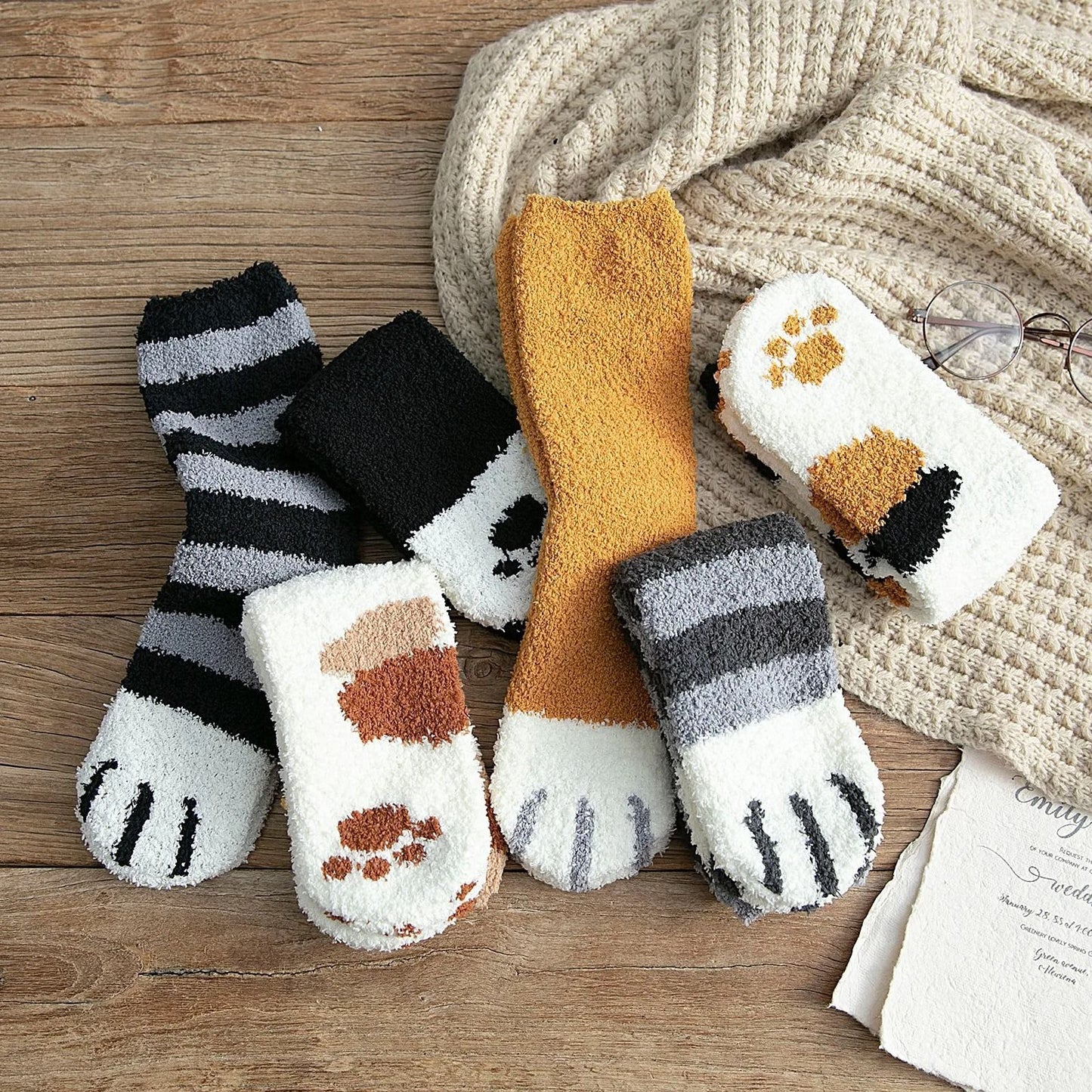 Women Winter Warm Fluffy Animal Paw Fuzzy Socks 1