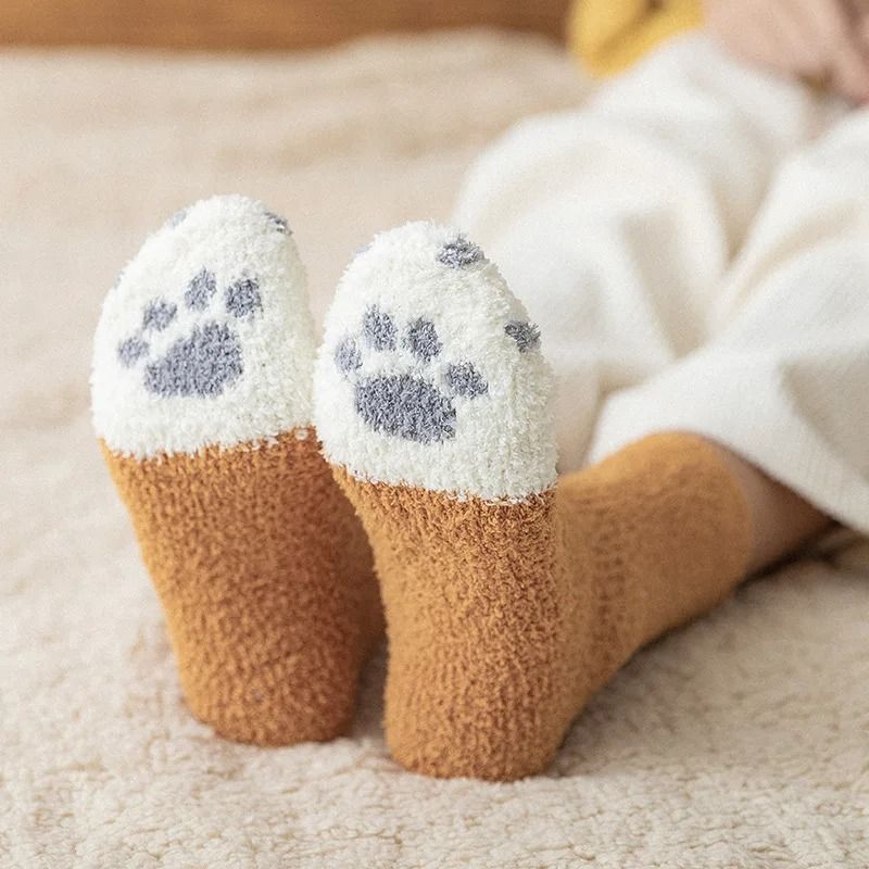 Women Winter Warm Fluffy Animal Paw Fuzzy Socks 5