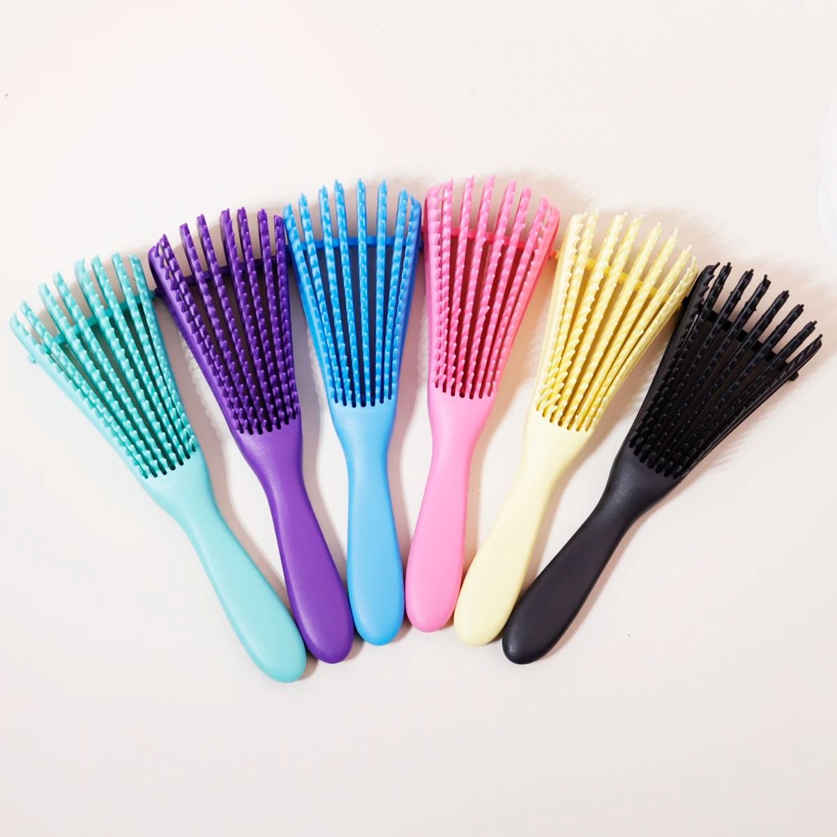 Scalp Massage Brush For Wet And Curly Hair 2