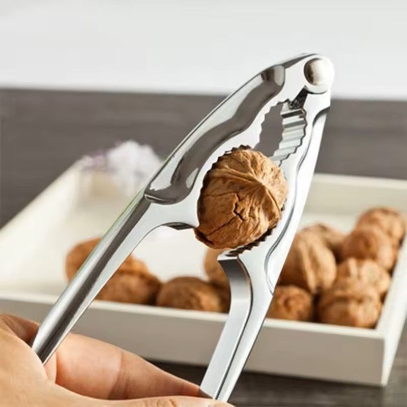 Heavy Duty Zinc Alloy Nutcracker – Walnut, Hazelnut & Pine Nut Sheller Tool