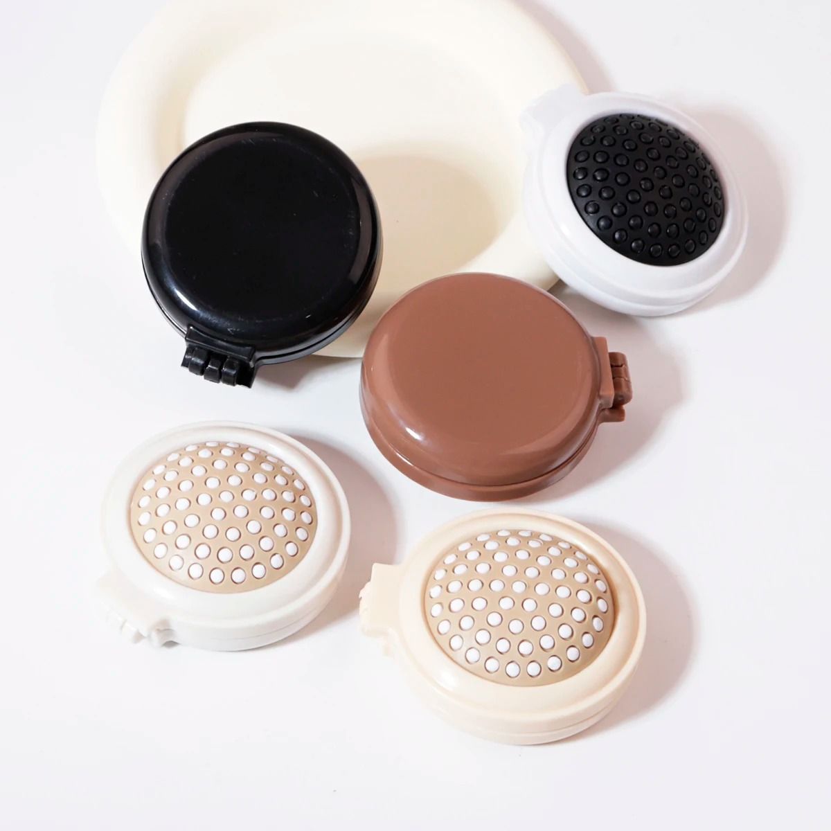 Mini Folding Hair Brush With Mirror For Travel And Wig Styling 1