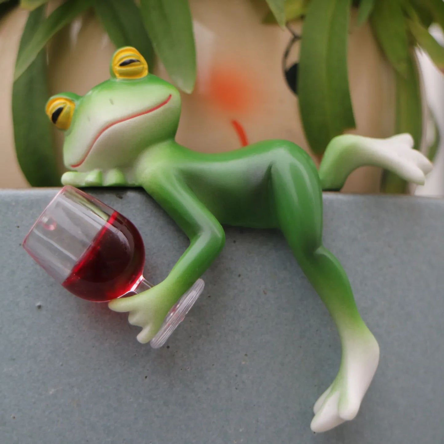 Interesting Frog Wine Glass Hangings for Gardens, Aquariums, and Flower Pots
