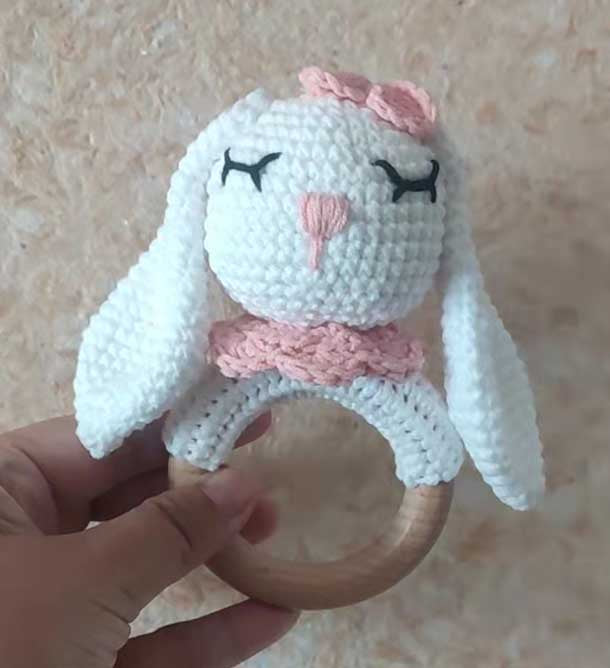 Baby Teether Music Rattles For Kids Animal Crochet Rattle Rabbit Bear Ring Wooden Babies Gym Montes 9