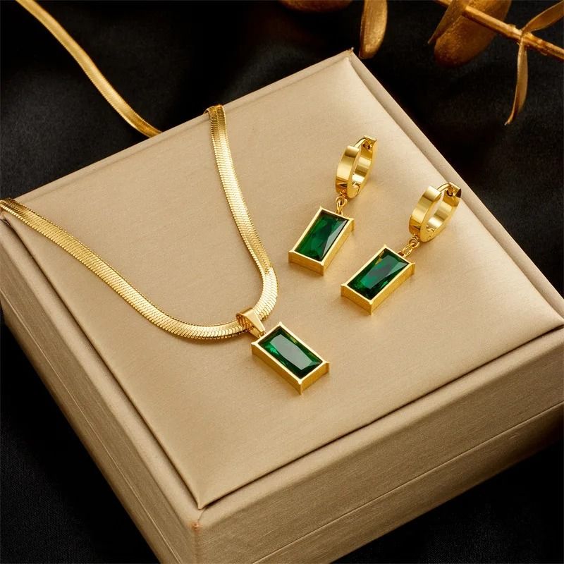 Green Crystal Zircon Pendant Necklace and Earrings Set