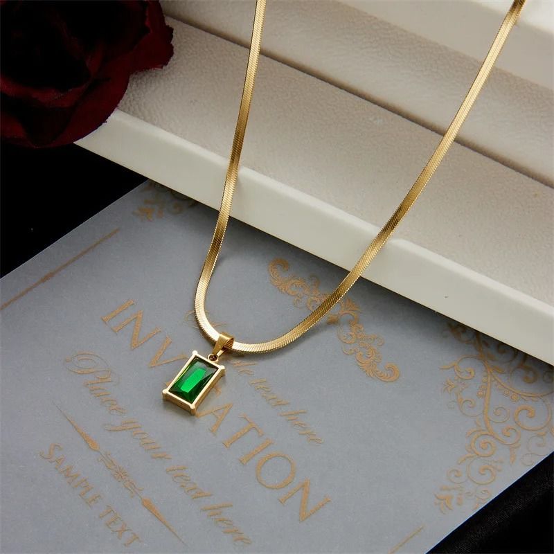 Green Crystal Zircon Pendant Necklace And Earrings Set 1
