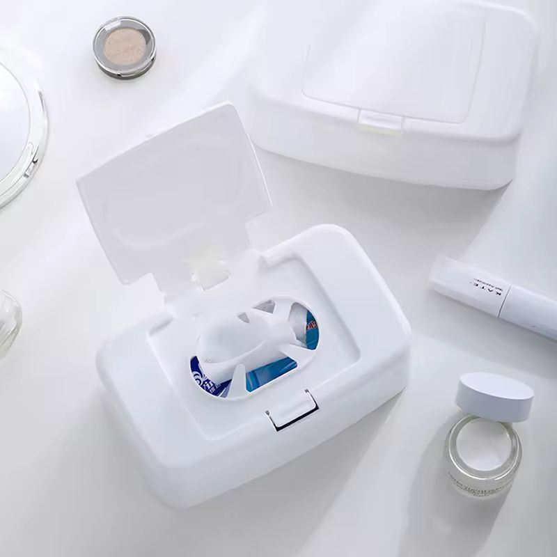 Portable Refillable Wet Wipes Dispenser Box  Handy Napkin Storage Container 3