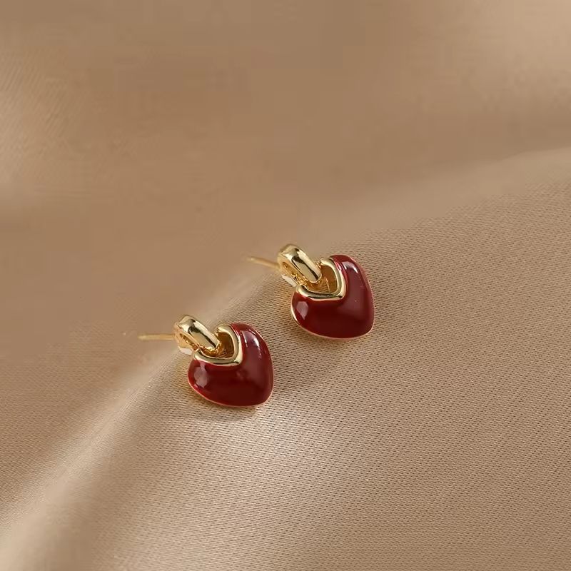 Pearl Heart Shaped Hoop Earrings For Women 9