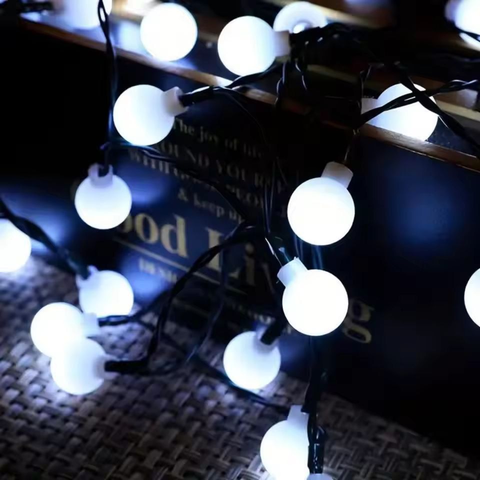 GardenGlow Solar Globe Light String  Frosted Outdoor Ball Lights For Patio  Garden 1