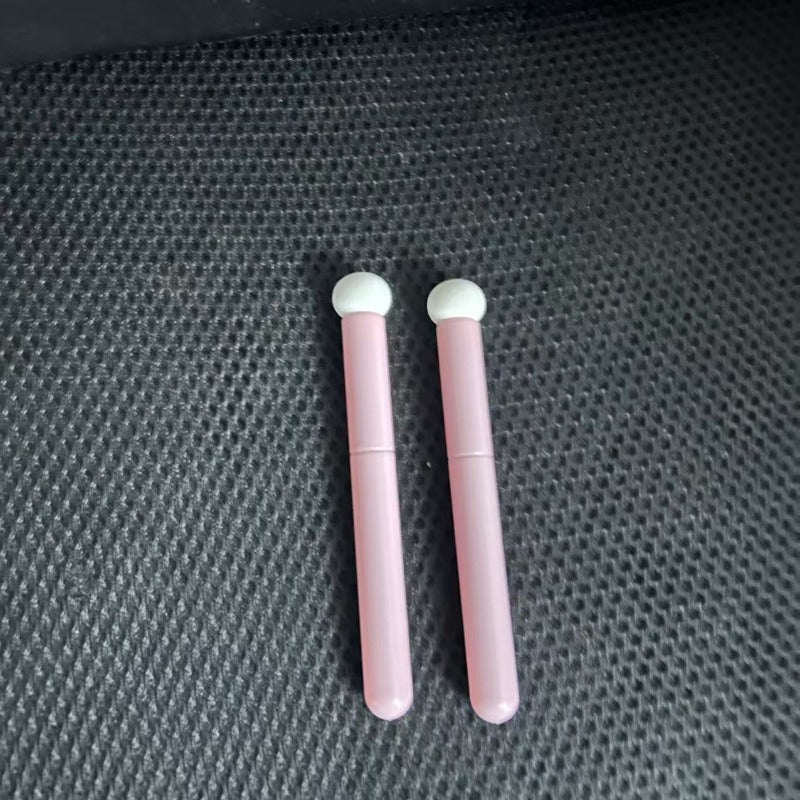 Concealer brush small sponge, pink handle beauty tool, highlight brush for acne and blemish coverage