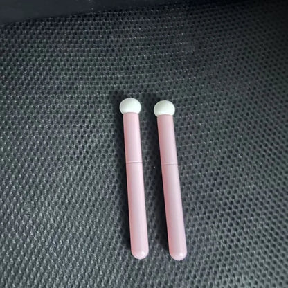 Concealer brush small sponge, pink handle beauty tool, highlight brush for acne and blemish coverage