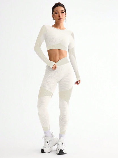 Breathable Seamless Yoga Suit New Sports Tight Running Women Fitness Outdoor Suit 1