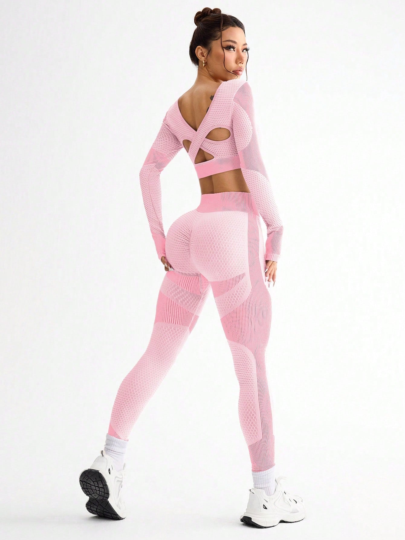 Breathable Seamless Yoga Suit New Sports Tight Running Women Fitness Outdoor Suit 7