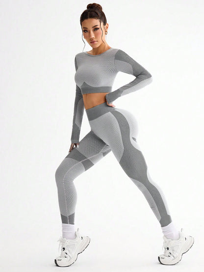 Breathable Seamless Yoga Suit New Sports Tight Running Women Fitness Outdoor Suit 5