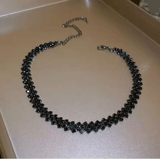 Luxury Crystal Shine Rhinestone Choker Necklace 4