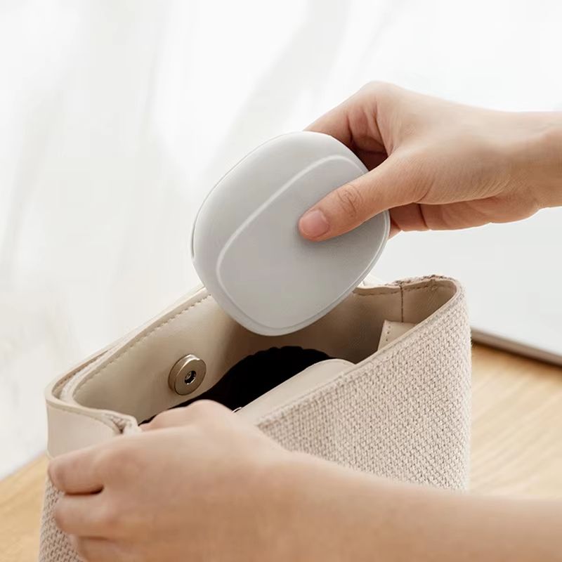 Compact Silicone Travel Cable  Earphone Organizer Case 4