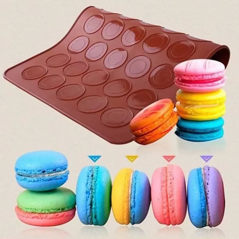 Adjustable Silicone Nonstick Baking Mat For Macarons Cookies And Pastries 2